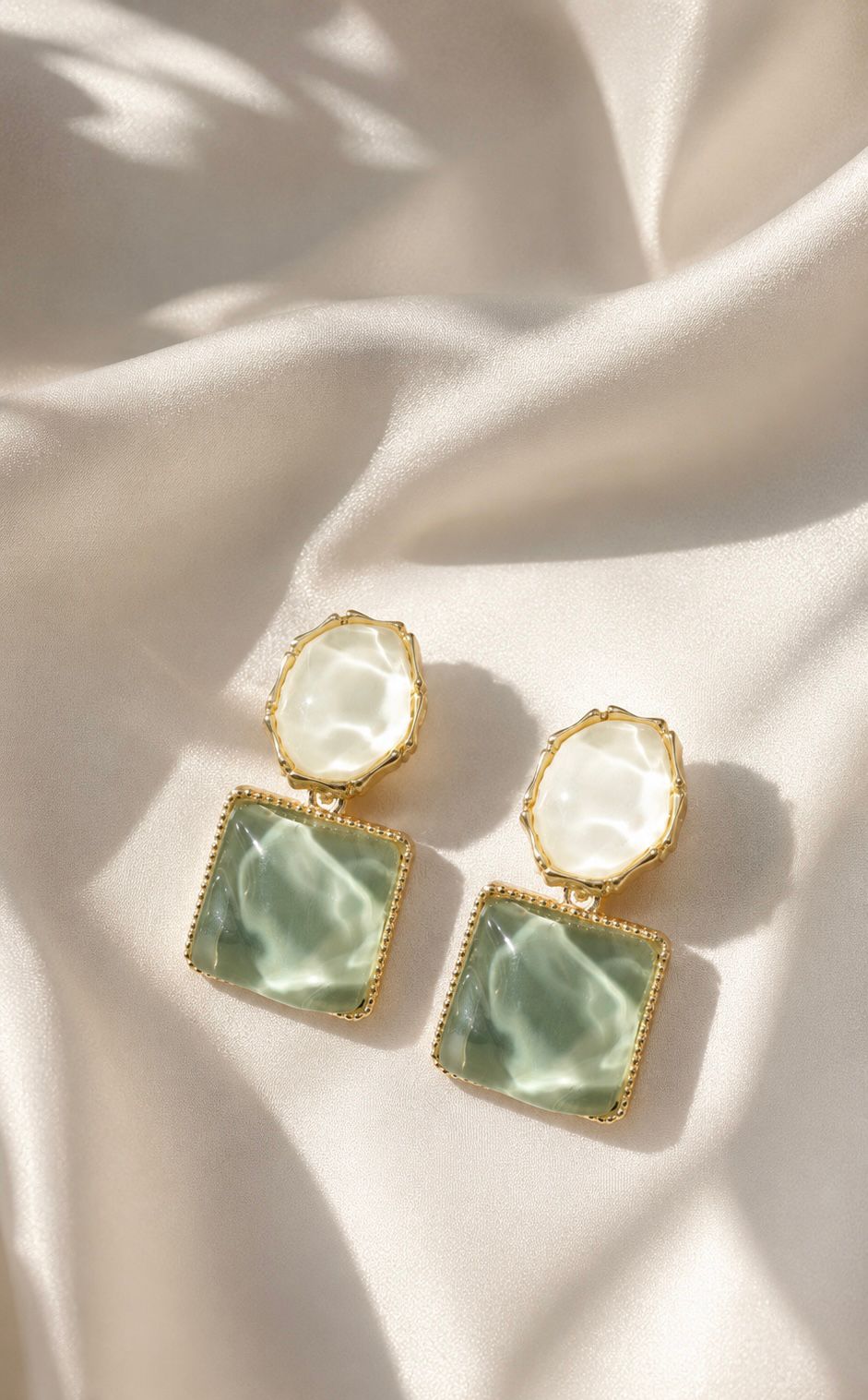Dual -tone Resin Earrings